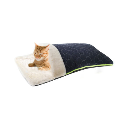 Lit respirable de chien d'édredon de forme d'animal familier de lit d'enveloppe de peluche de lit durable à la mode unique de chat, caverne de chat