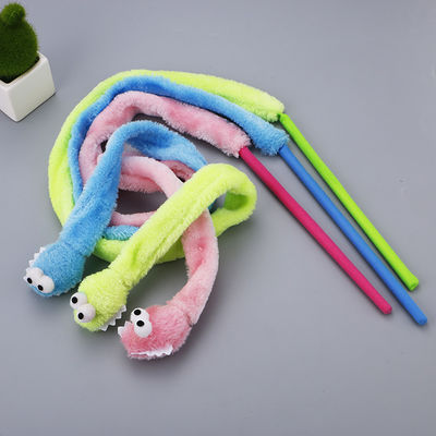 Baguette magique durable mignonne 31g de peluche de Cat Toy Teaser Snake Shape Kitten