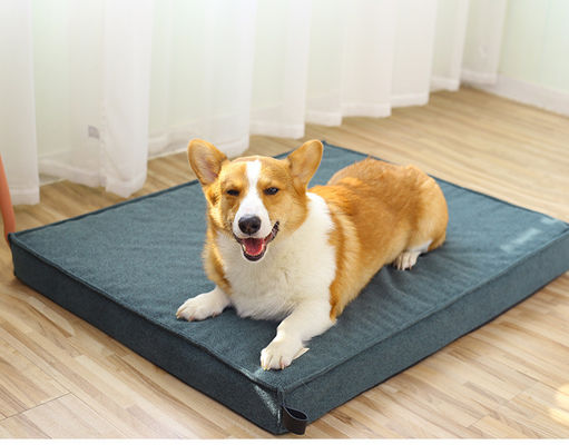 Le chien orthopédique de mousse de mémoire enfoncent le matelas lavable imperméable épais de lits d'animal familier avec la couverture démontable