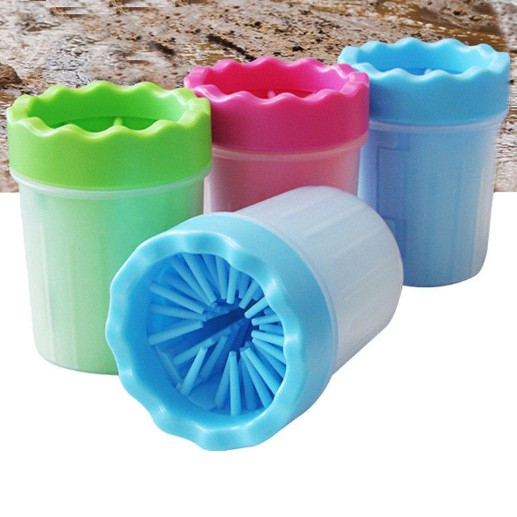 Les chiens confortables détachables de nettoyage d'outil de chien de Massager d'animaux familiers griffent la tasse de lavage