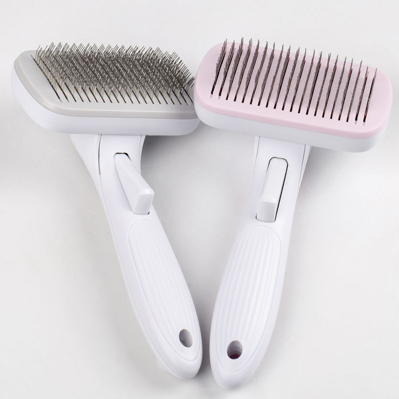 Animal familier automatique de polissoir de mouler de solvant de cheveux d'animal familier jetant le peigne de brosse pour la certification du chat BSCI de chien