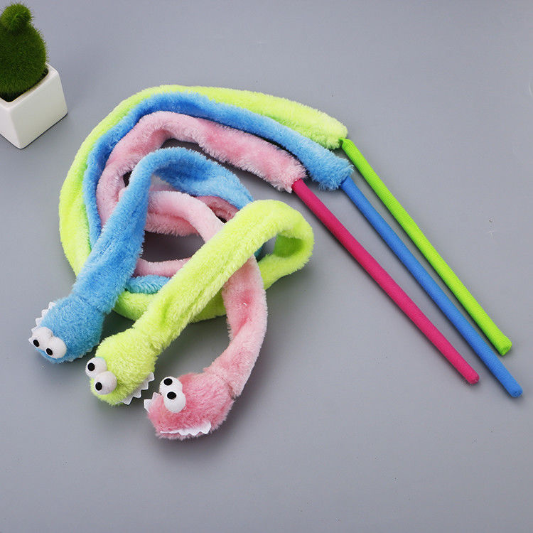 Baguette magique durable mignonne 31g de peluche de Cat Toy Teaser Snake Shape Kitten