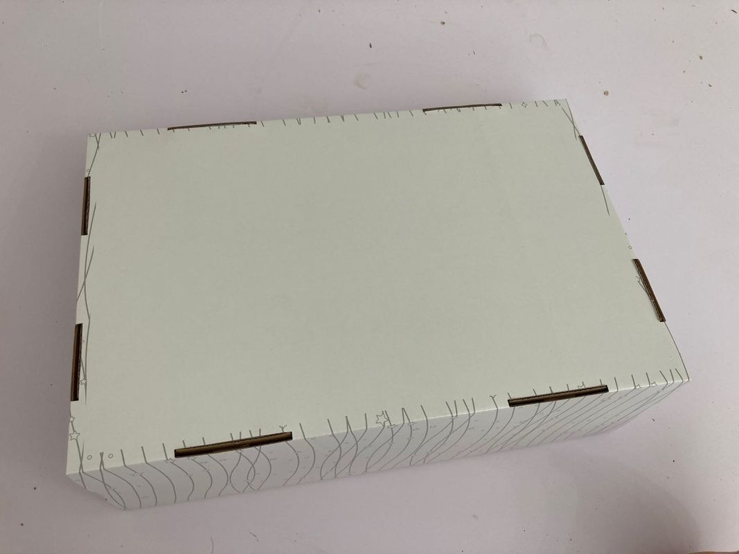 Cat Cardboard Scratcher Bed ridée recyclable 700g pour jouer la détente