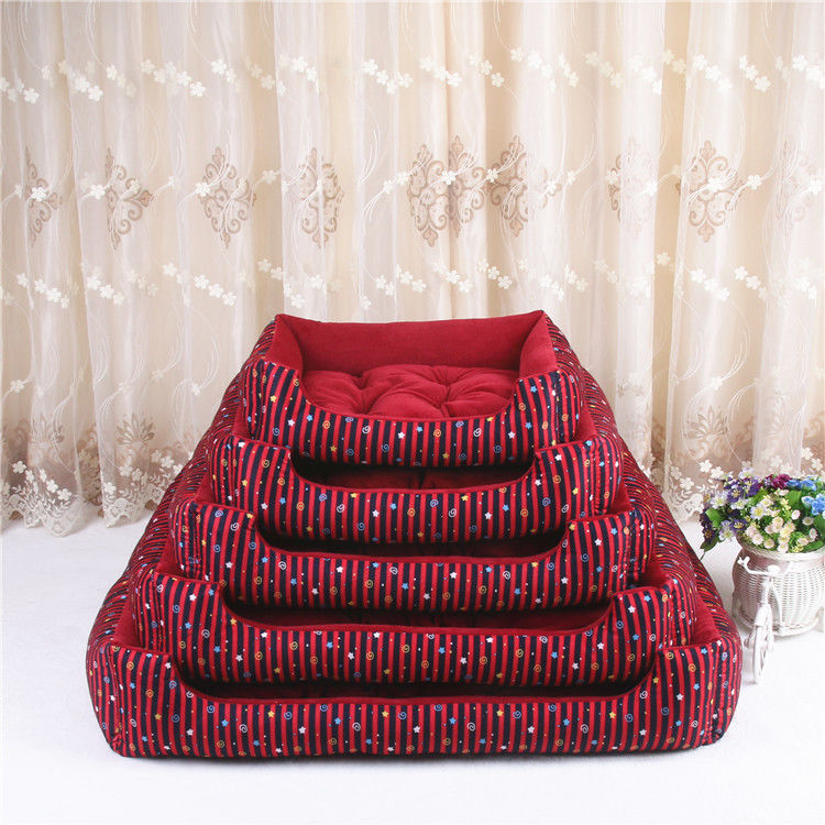 Lit confortable démontable XL d'animal familier de Hallupets le grand classent les niches 1580g de luxe