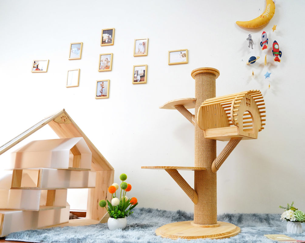 grande Cat Climbing Tree Cat Activity tour en bois solide de 123cm avec rayer des courriers