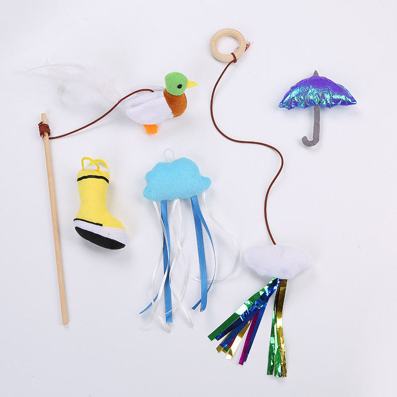Le laser interactif Cat Teaser Toy Feathers Wand a assorti les chaussures vocales de peluche que les oiseaux forment Cat Toy Set