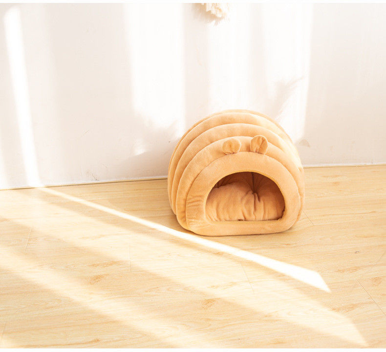 Le lit confortable partiellement enfermé d'animal familier calment vers le bas le chat de Mat Removeable Cover Nest For de sommeil