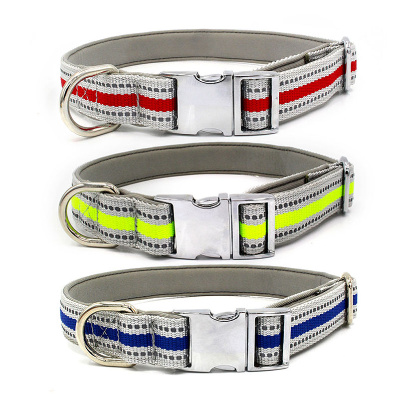 L'avance et le collier en alliage de zinc confortables de chiot de cordon ont placé la laisse réfléchie de chien de ruban
