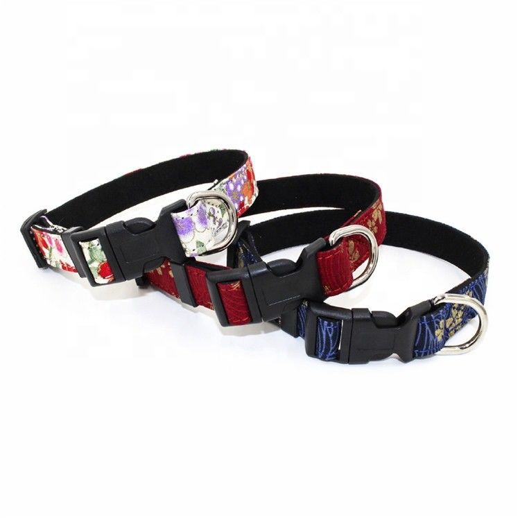 Harnais imprimé de laisse de collier de Sakura Suede Substrate Puppy Dog réglé avec le style japonais de clips D