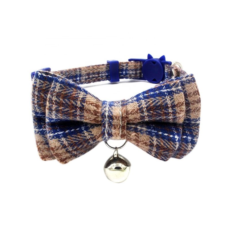 La largeur écossaise de coton de Bowtie Cat Collar Safety Buckle With Bell de tartan ajustent 13-22cm