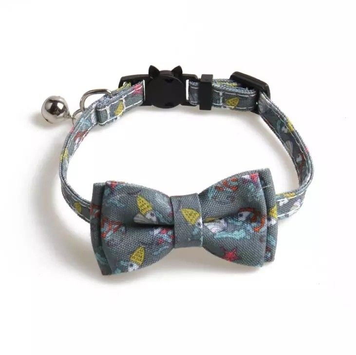 Animal familier réglable Cat Collar Breakaway avec le noeud papillon et la Bell mignons pour Kitty et quelques chiots