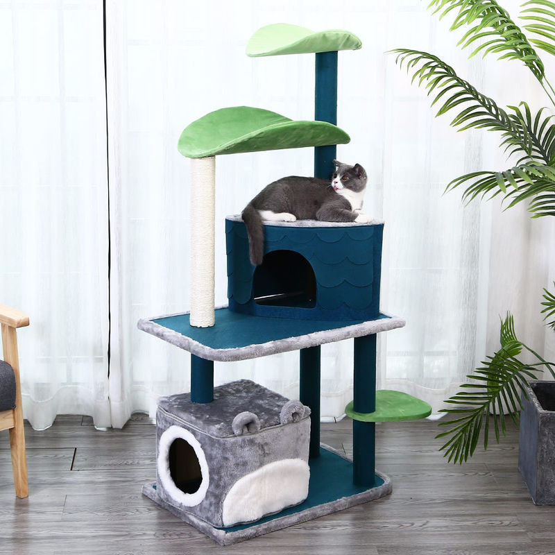 Niveau de luxe de Cat Climbing Frame Tree Multi de sécurité avec la caverne rayant la taille 61*41*132cm des courriers M