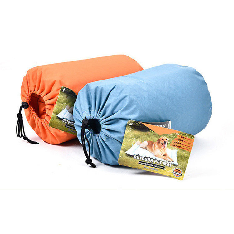 Animal familier imperméable Mat Portable Dog Sofa Bed de sommeil