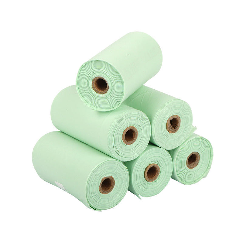 La dunette biodégradable libre en plastique compostable de chien de 100% met en sac avec le distributeur
