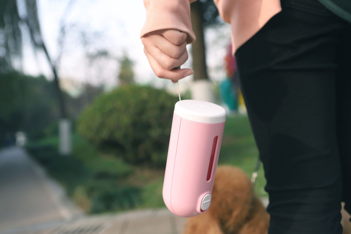 Petite bouilloire d'animal familier de Mini Portable de chien de chien de distributeur pliable rose de bouteille d'eau